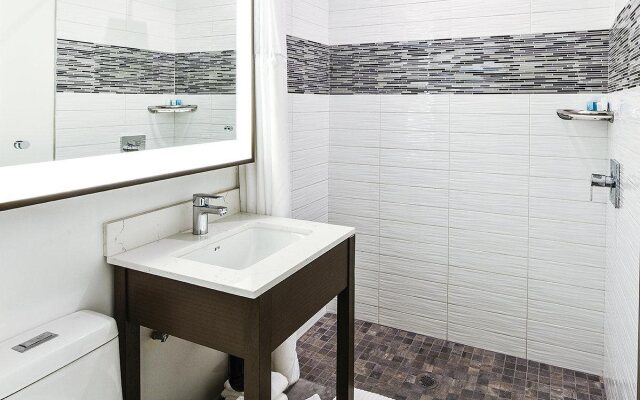 Sunset West Hotel, SureStay Collection by Best Western