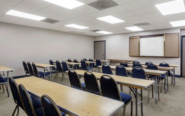 Country Inn and Suites Hotel Downtown Atlanta