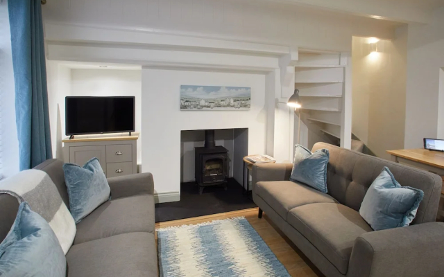 Threadneedle Cottage