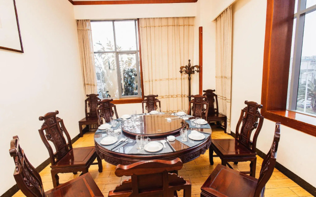 Sheng Bang Hotel