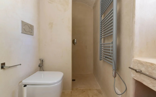 298 Trullo Luna by Perle di Puglia