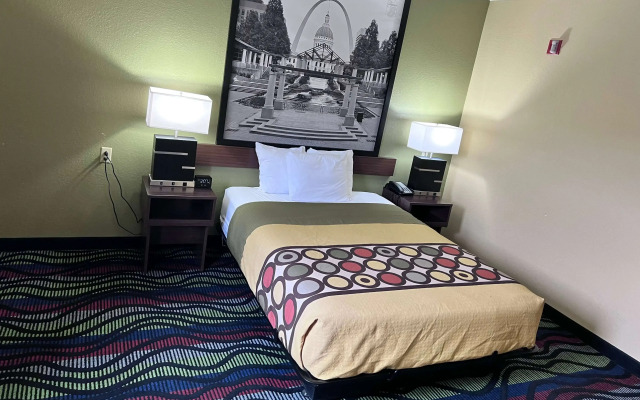 Super 8 by Wyndham Farmington