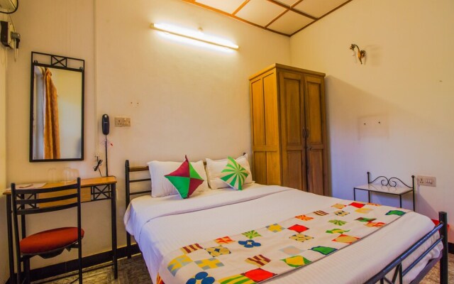 OYO 12902 Home Colourful Studio Home Candolim