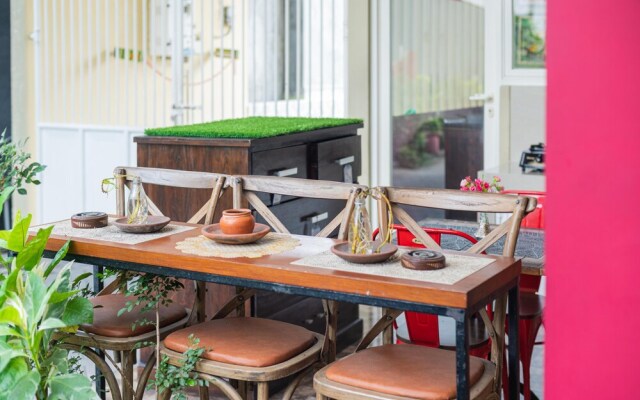 RedDoorz Syariah near Suncity Mall Sidoarjo