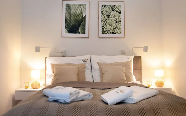 Apartment With a Terrace Near Sea