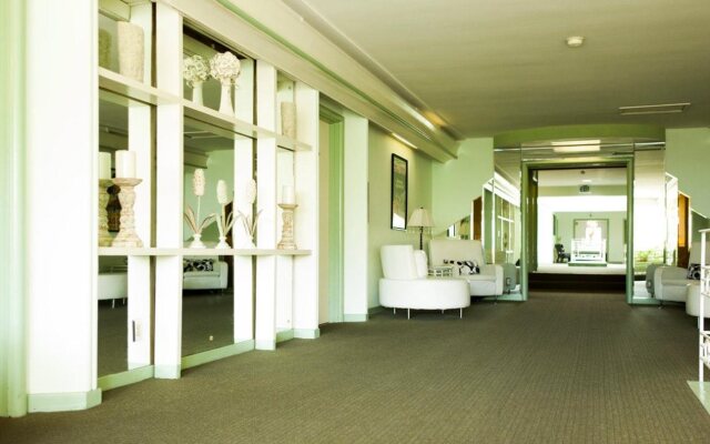 Hollywood Celebrity Hotel