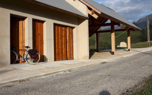 Val Lachard