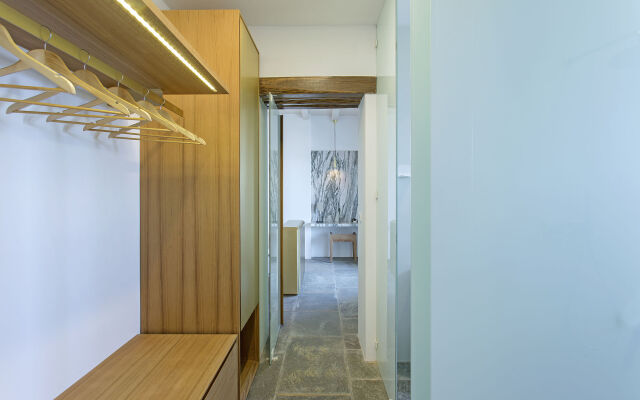Far Out Hotel & Spa