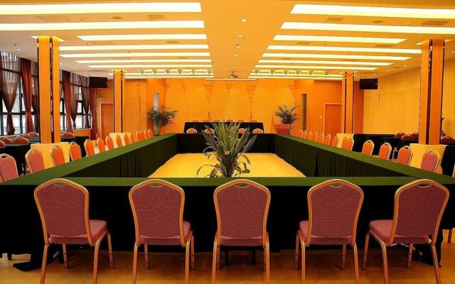Xi'an Feilu Business Hotel