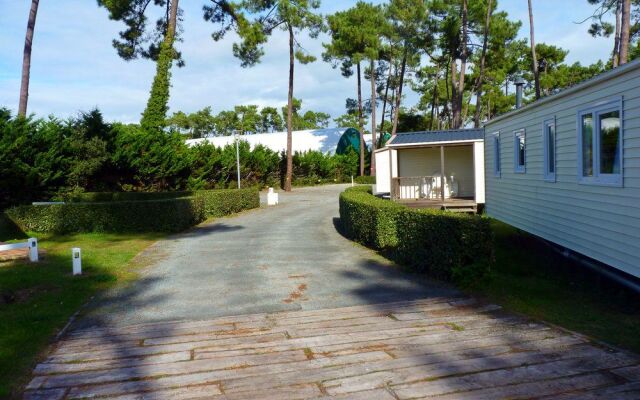 Residence Sous les Pins (by Popinns)
