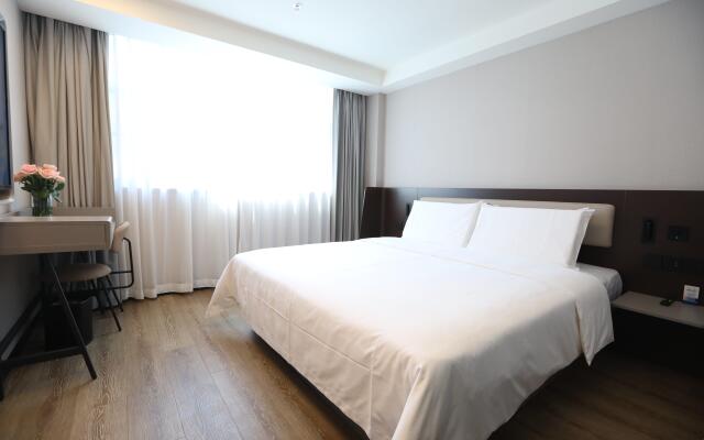 HanTing Hotel (Zhuhai Gongbei Port Fuhuali)