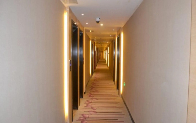 Lavande Hotel Shanghai Zhangjiang Guanglan Road Subway Station Branch