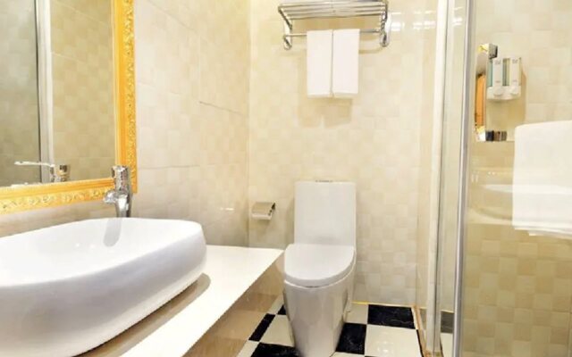 Vienna Hotel Chengdu Chunxi Road Tianfu Plaza Subway Station