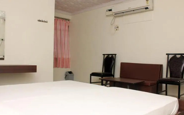 Aakash Hotel