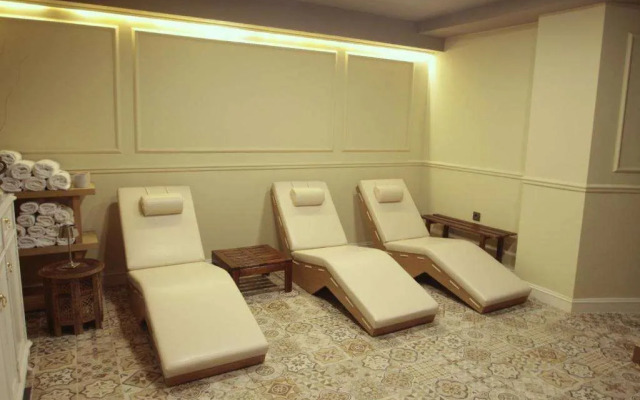 Villa Paradiso & Spa Hotel