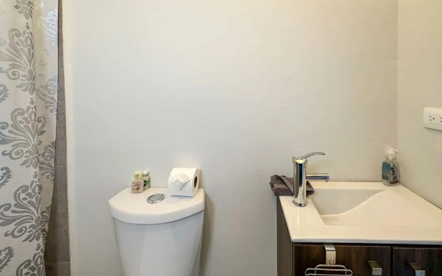 Town Shore Escape 3BR Haven