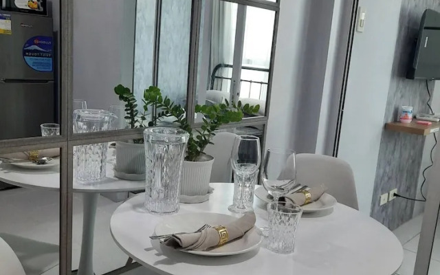 Relax in Style With Fast Wifi & Netflix