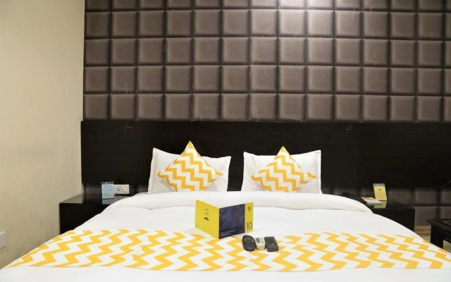 FabHotel Aksh Palace I