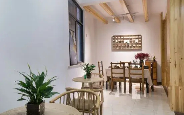 Shanqian Hostel