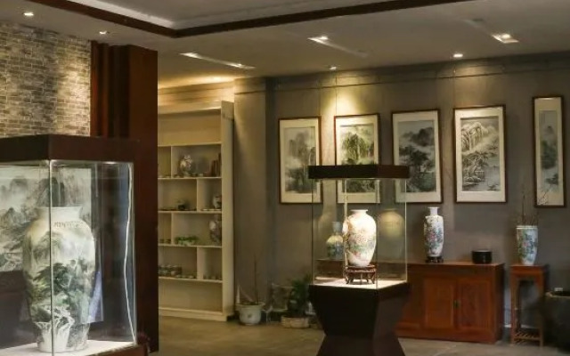 Homestay (China Ceramics City )