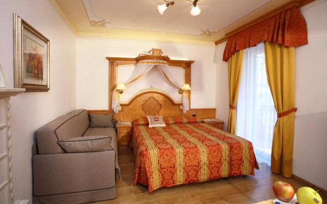 Alexander Hotel Alpine Wellness Dolomites