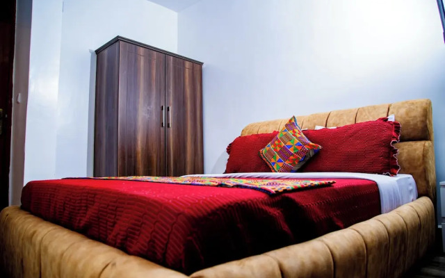 Inviting 8-bed House in Kigali Near rbd