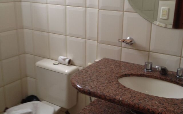 Crystal Plaza Hotel Marista