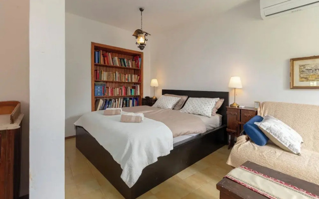 Fairy-tale Tiny House From 17th Century