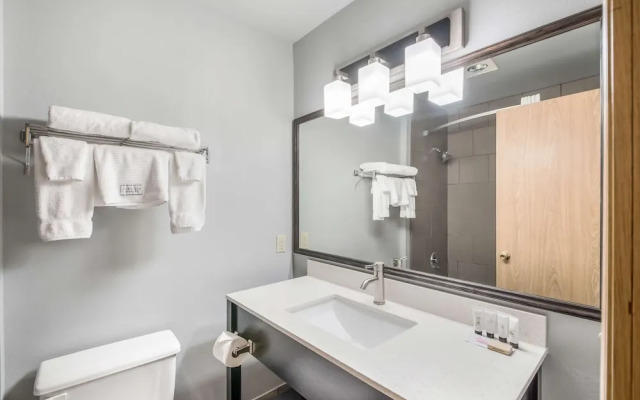 Days Inn and Suites Sequim