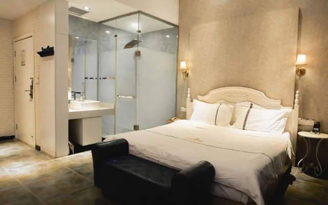 Loft The Boutique Hotel