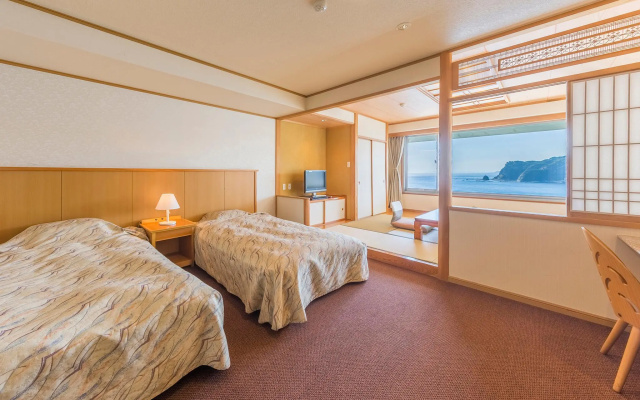 Mikazuki Sea-Park Hotel Awa Kamogawa – Guest Rooms – Kamogawa