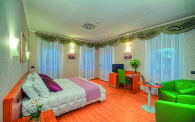 Ele Green Park Hotel Pamphili