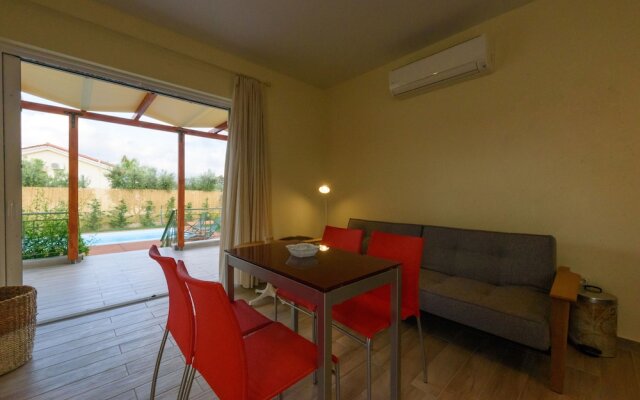 Dimitra Villa With Pool