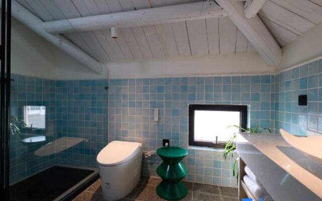 Shanghai In Prime Years  Countryside  Home Hotel