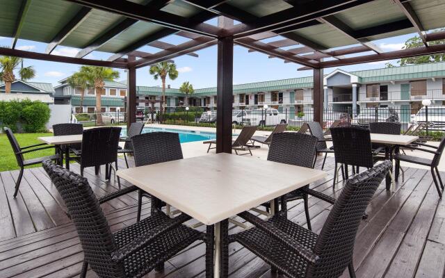 Best Western Central Inn