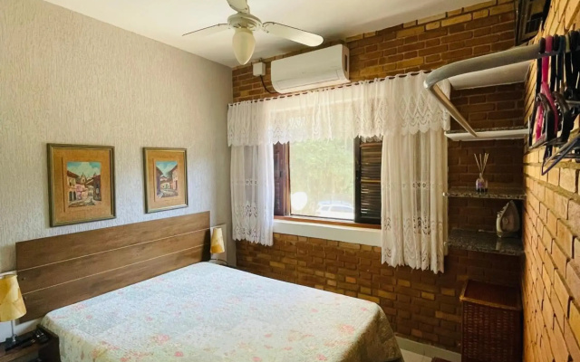Apartamento Aconchegante Enseada, Santa Rita - Ubatuba