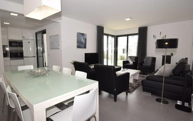 Lavish Villa in Foz do Arelho With Private Pool