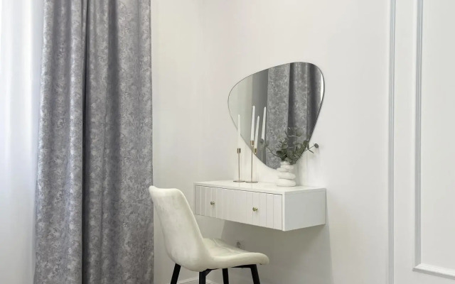 Apartment Yort on Adoratsky street 1B