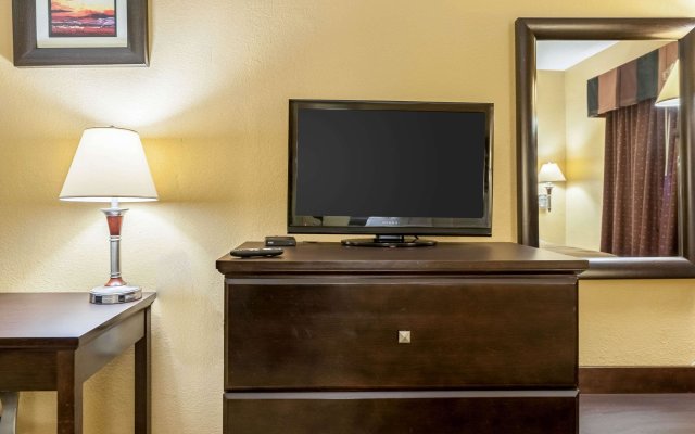 Quality Inn & Suites Lafayette