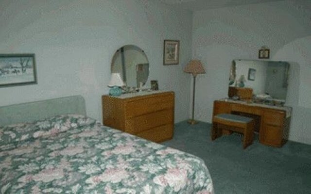 Ashbury Inn on the River Bed & Breakfast