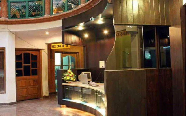 Parklane Hotel
