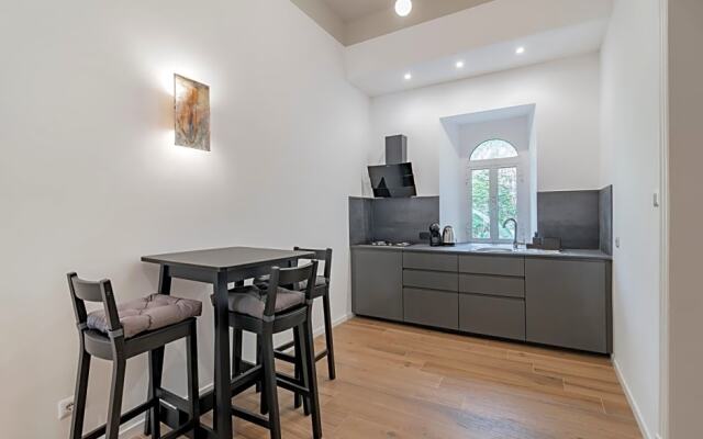 Leo's Colosseum - Private Apartments