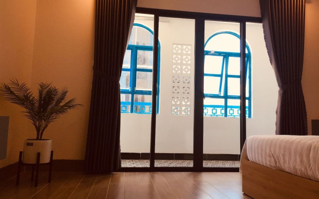 Enjoy Home Hotel & Apartment