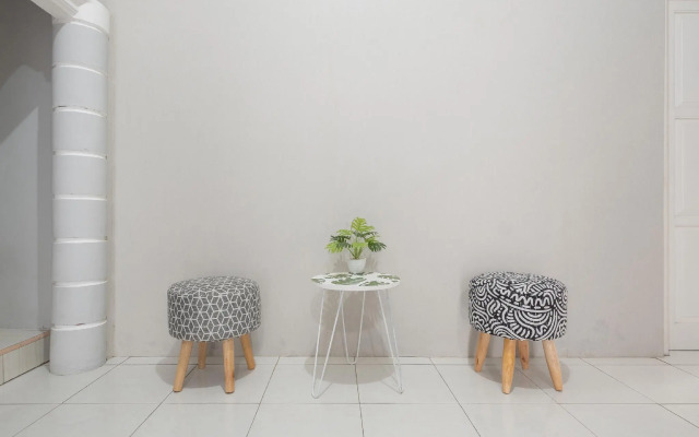 Nareswari Guest House by OYO Rooms