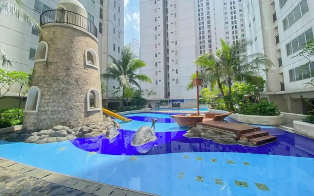 Best And Homey 2Br At Bassura City Apartment