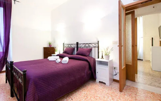 Ca' Violet Apartment
