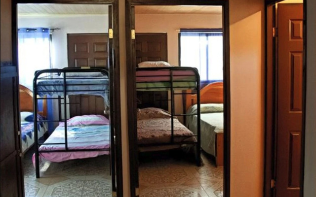 Hostal Casa Heart