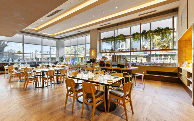 Clarion Suites Gateway