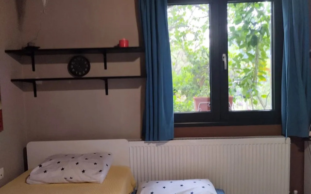 Mona Lisa Guest House