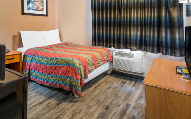 Knights Inn Grand Rapids